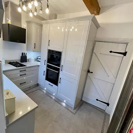 Castle Yard * Knaresborough