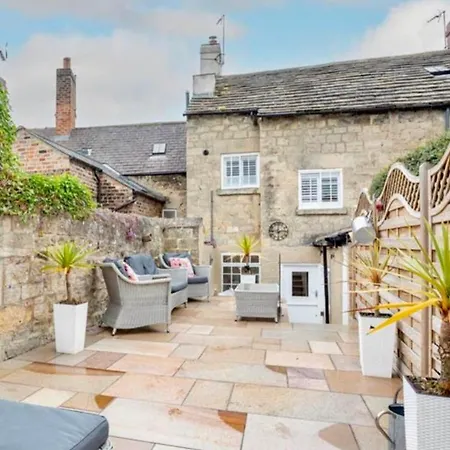Castle Yard *
